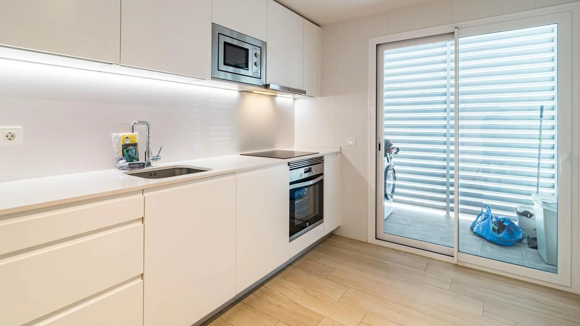 Jg51B - 3 Bedroom Flat With Gym & Rooftop Pool Marbella 0*,