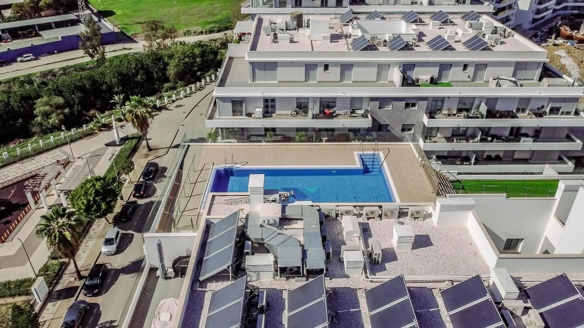 Jg51B - 3 Bedroom Flat With Gym & Rooftop Pool Marbella