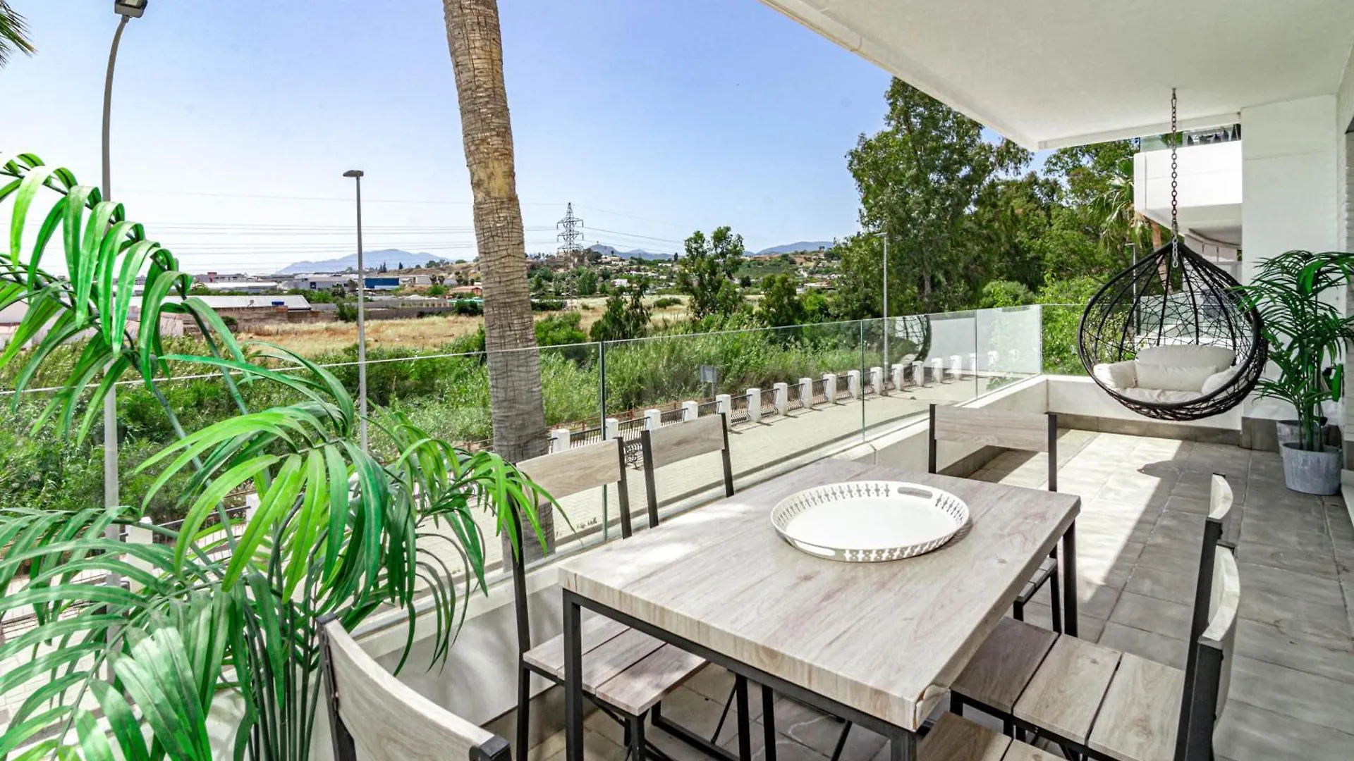 Jg51B - 3 Bedroom Flat With Gym & Rooftop Pool Marbella